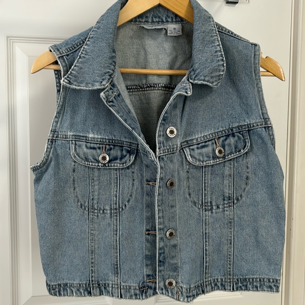 Vintage 90’s denim vest by Paul Harris Denim